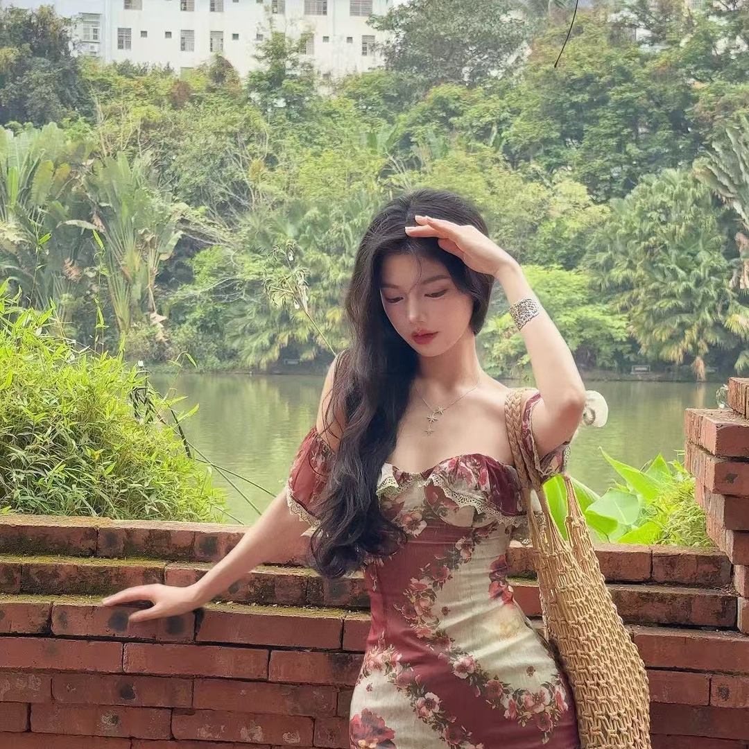 A Set of Period Pads 10000Coin